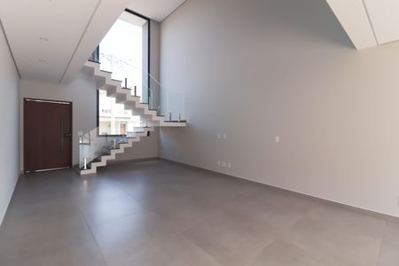 Casa à venda com 250m², 3 quartos e 3 vagas Casa à venda com 250m², 3 quartos e 3 vagasSala