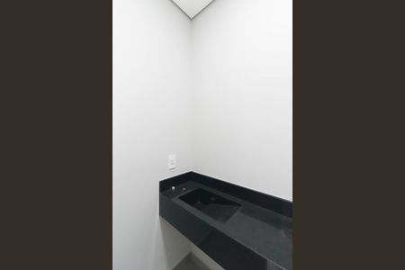 Casa à venda com 250m², 3 quartos e 3 vagas Casa à venda com 250m², 3 quartos e 3 vagasLavabo