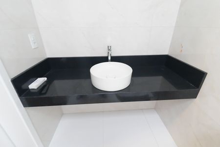 Casa à venda com 250m², 3 quartos e 3 vagas Casa à venda com 250m², 3 quartos e 3 vagasBanheiro da Suíte 2