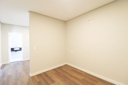 Casa à venda com 250m², 3 quartos e 3 vagas Casa à venda com 250m², 3 quartos e 3 vagasSuíte 3