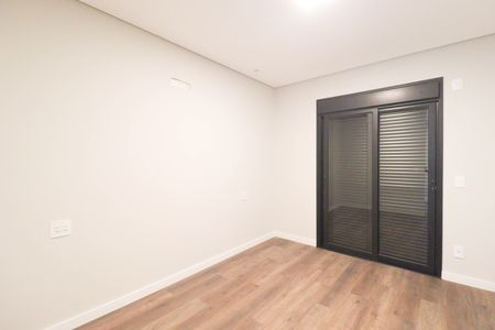 Casa à venda com 250m², 3 quartos e 3 vagas Casa à venda com 250m², 3 quartos e 3 vagasSuíte 3