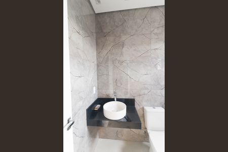 Casa à venda com 250m², 3 quartos e 3 vagas Casa à venda com 250m², 3 quartos e 3 vagasBanheiro da Suíte 1