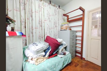 Casa à venda com 500m², 5 quartos e 5 vagas Casa à venda com 500m², 5 quartos e 5 vagasQuarto 5