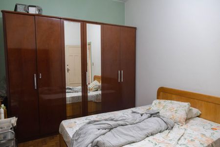 Casa à venda com 500m², 5 quartos e 5 vagas Casa à venda com 500m², 5 quartos e 5 vagasQuarto 1