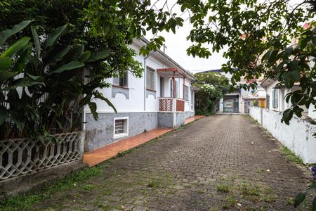 Casa à venda com 500m², 5 quartos e 5 vagas Casa à venda com 500m², 5 quartos e 5 vagasÁrea comum