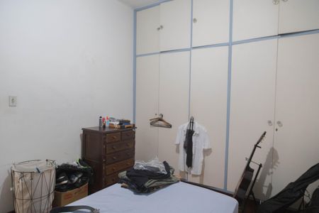 Casa à venda com 500m², 5 quartos e 5 vagas Casa à venda com 500m², 5 quartos e 5 vagasQuarto 2