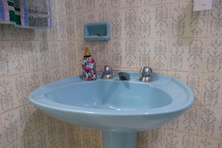 Casa à venda com 500m², 5 quartos e 5 vagas Casa à venda com 500m², 5 quartos e 5 vagasBanheiro