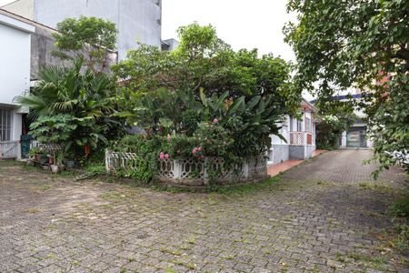 Casa à venda com 500m², 5 quartos e 5 vagas Casa à venda com 500m², 5 quartos e 5 vagasÁrea comum