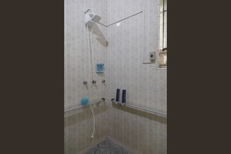 Casa à venda com 500m², 5 quartos e 5 vagas Casa à venda com 500m², 5 quartos e 5 vagasBanheiro