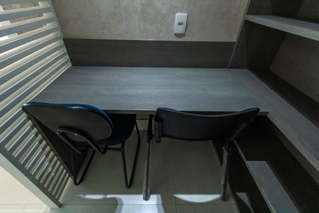 Apartamento à venda com 155m², 3 quartos e 3 vagas Apartamento à venda com 155m², 3 quartos e 3 vagasEscritório