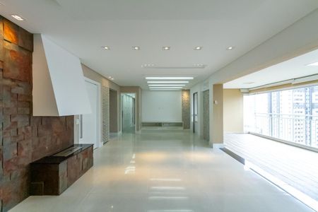 Apartamento à venda com 155m², 3 quartos e 3 vagas Apartamento à venda com 155m², 3 quartos e 3 vagasSala