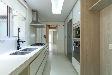 Apartamento à venda com 155m², 3 quartos e 3 vagas Apartamento à venda com 155m², 3 quartos e 3 vagasCozinha