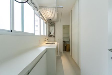 Apartamento à venda com 155m², 3 quartos e 3 vagas Apartamento à venda com 155m², 3 quartos e 3 vagasÁrea de Serviço