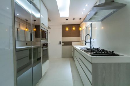 Apartamento à venda com 155m², 3 quartos e 3 vagas Apartamento à venda com 155m², 3 quartos e 3 vagasCozinha