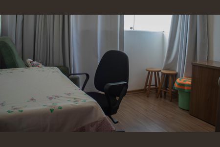 Apartamento à venda com 72m², 3 quartos e 2 vagas Apartamento à venda com 72m², 3 quartos e 2 vagasQuarto 2