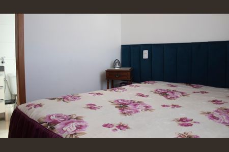 Apartamento à venda com 72m², 3 quartos e 2 vagas Apartamento à venda com 72m², 3 quartos e 2 vagasSuíte