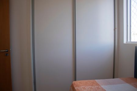 Apartamento à venda com 72m², 3 quartos e 2 vagas Apartamento à venda com 72m², 3 quartos e 2 vagasQuarto 1