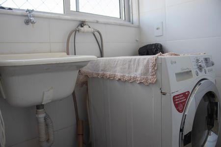 Apartamento à venda com 72m², 3 quartos e 2 vagas Apartamento à venda com 72m², 3 quartos e 2 vagasÁrea de Serviço