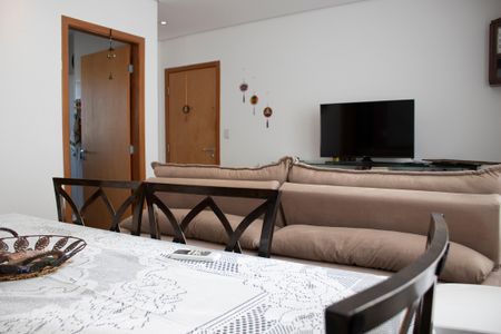 Apartamento à venda com 72m², 3 quartos e 2 vagas Apartamento à venda com 72m², 3 quartos e 2 vagasSala