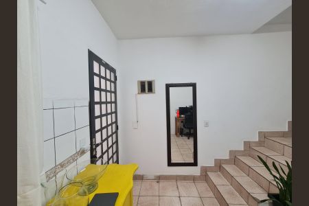 Casa para alugar com 250m², 3 quartos e 3 vagas Casa para alugar com 250m², 3 quartos e 3 vagasSala 2