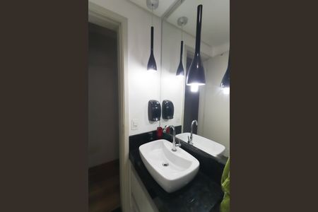 Apartamento à venda com 60m², 2 quartos e 1 vaga Apartamento à venda com 60m², 2 quartos e 1 vagaBanheiro