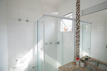 Casa à venda com 71m², 2 quartos e 2 vagas Casa à venda com 71m², 2 quartos e 2 vagasBanheiro da Suíte 1