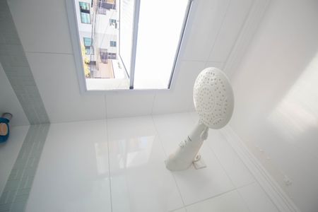 Casa à venda com 71m², 2 quartos e 2 vagas Casa à venda com 71m², 2 quartos e 2 vagasBanheiro da Suíte 2