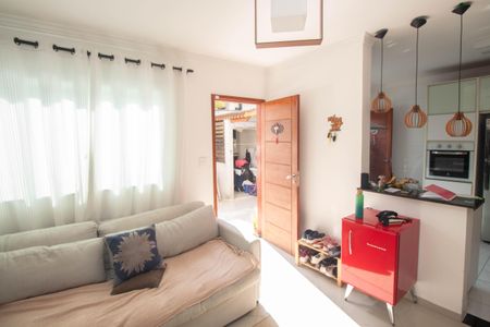 Casa à venda com 71m², 2 quartos e 2 vagas Casa à venda com 71m², 2 quartos e 2 vagasSala