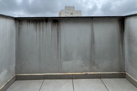 Apartamento à venda com 107m², 2 quartos e 2 vagas Apartamento à venda com 107m², 2 quartos e 2 vagasSacada