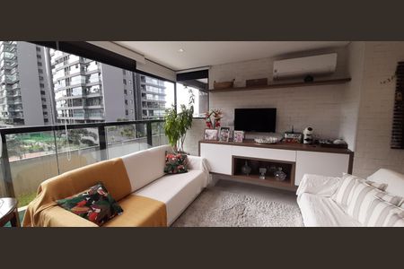 Apartamento para alugar com 150m², 3 quartos e 3 vagas Apartamento para alugar com 150m², 3 quartos e 3 vagasSala de TV e Sacada