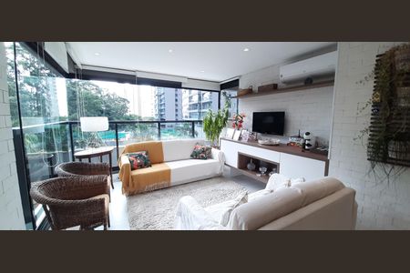 Apartamento para alugar com 150m², 3 quartos e 3 vagas Apartamento para alugar com 150m², 3 quartos e 3 vagasSala de TV e Sacada