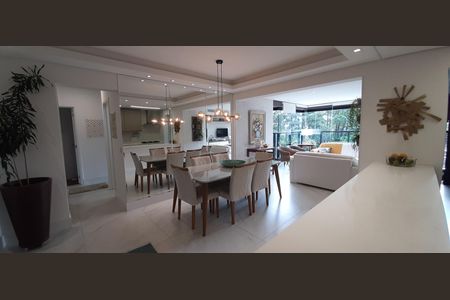 Apartamento para alugar com 150m², 3 quartos e 3 vagas Apartamento para alugar com 150m², 3 quartos e 3 vagasSala de Jantar