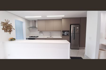 Apartamento para alugar com 150m², 3 quartos e 3 vagas Apartamento para alugar com 150m², 3 quartos e 3 vagasCozinha