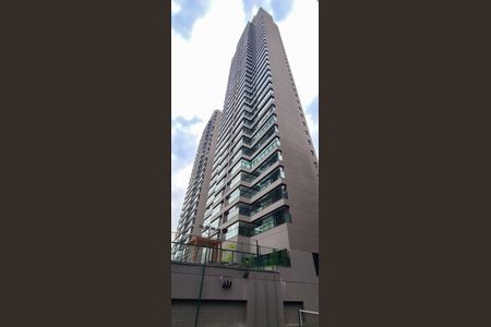 Apartamento para alugar com 150m², 3 quartos e 3 vagas Apartamento para alugar com 150m², 3 quartos e 3 vagasFachada