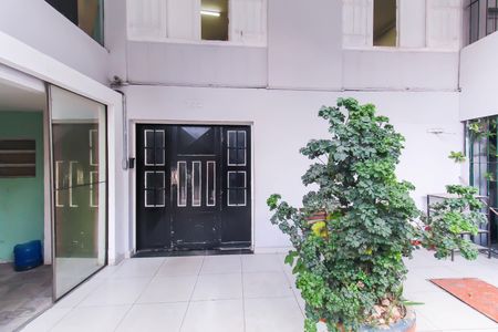 Studio para alugar com 20m², 1 quarto e sem vaga Studio para alugar com 20m², 1 quarto e sem vagaEntrada