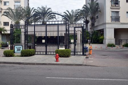 Apartamento à venda com 192m², 4 quartos e 3 vagas Apartamento à venda com 192m², 4 quartos e 3 vagasFachada