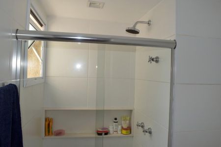 Apartamento à venda com 192m², 4 quartos e 3 vagas Apartamento à venda com 192m², 4 quartos e 3 vagasBanheiro do Quarto