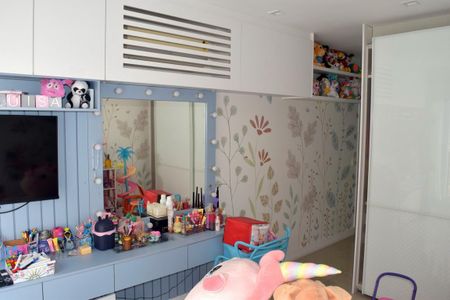 Apartamento à venda com 192m², 4 quartos e 3 vagas Apartamento à venda com 192m², 4 quartos e 3 vagasQuarto 4