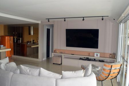 Apartamento à venda com 192m², 4 quartos e 3 vagas Apartamento à venda com 192m², 4 quartos e 3 vagasSala