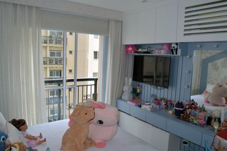 Apartamento à venda com 192m², 4 quartos e 3 vagas Apartamento à venda com 192m², 4 quartos e 3 vagasQuarto 4