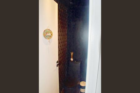 Apartamento à venda com 192m², 4 quartos e 3 vagas Apartamento à venda com 192m², 4 quartos e 3 vagasBanheiro