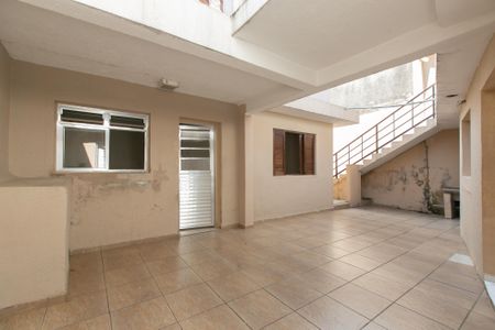 Casa à venda com 314m², 6 quartos e 7 vagas Casa à venda com 314m², 6 quartos e 7 vagasQuintal