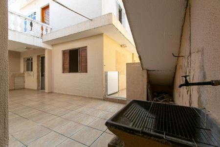 Casa à venda com 314m², 6 quartos e 7 vagas Casa à venda com 314m², 6 quartos e 7 vagasÁrea de Serviço