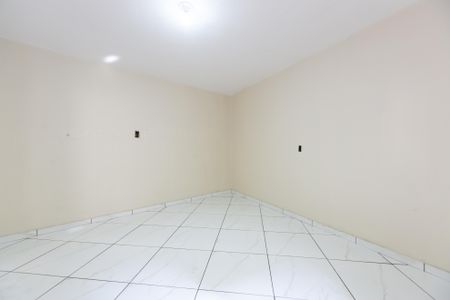 Casa à venda com 314m², 6 quartos e 7 vagas Casa à venda com 314m², 6 quartos e 7 vagasQuarto 3 - Edícula