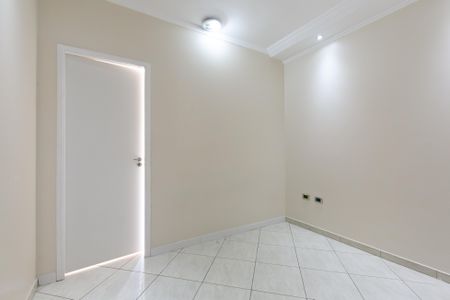 Casa à venda com 313m², 6 quartos e 7 vagas Casa à venda com 313m², 6 quartos e 7 vagasQuarto 2