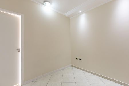 Casa à venda com 313m², 6 quartos e 7 vagas Casa à venda com 313m², 6 quartos e 7 vagasQuarto 2