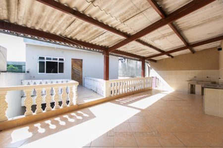 Casa à venda com 313m², 6 quartos e 7 vagas Casa à venda com 313m², 6 quartos e 7 vagasÁrea de Serviço