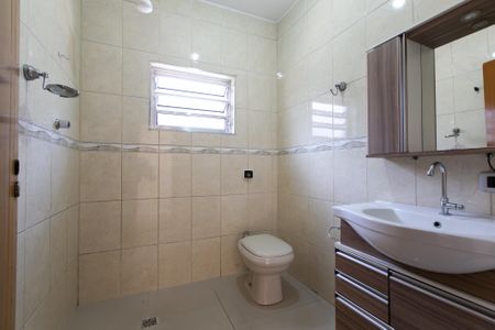 Casa à venda com 313m², 6 quartos e 7 vagas Casa à venda com 313m², 6 quartos e 7 vagasBanheiro