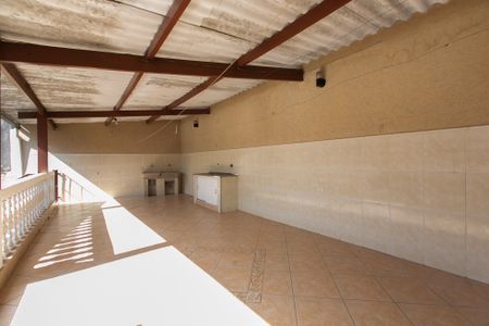 Casa à venda com 313m², 6 quartos e 7 vagas Casa à venda com 313m², 6 quartos e 7 vagasÁrea de Serviço