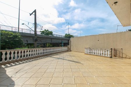 Casa à venda com 313m², 6 quartos e 7 vagas Casa à venda com 313m², 6 quartos e 7 vagasVaranda da Sala